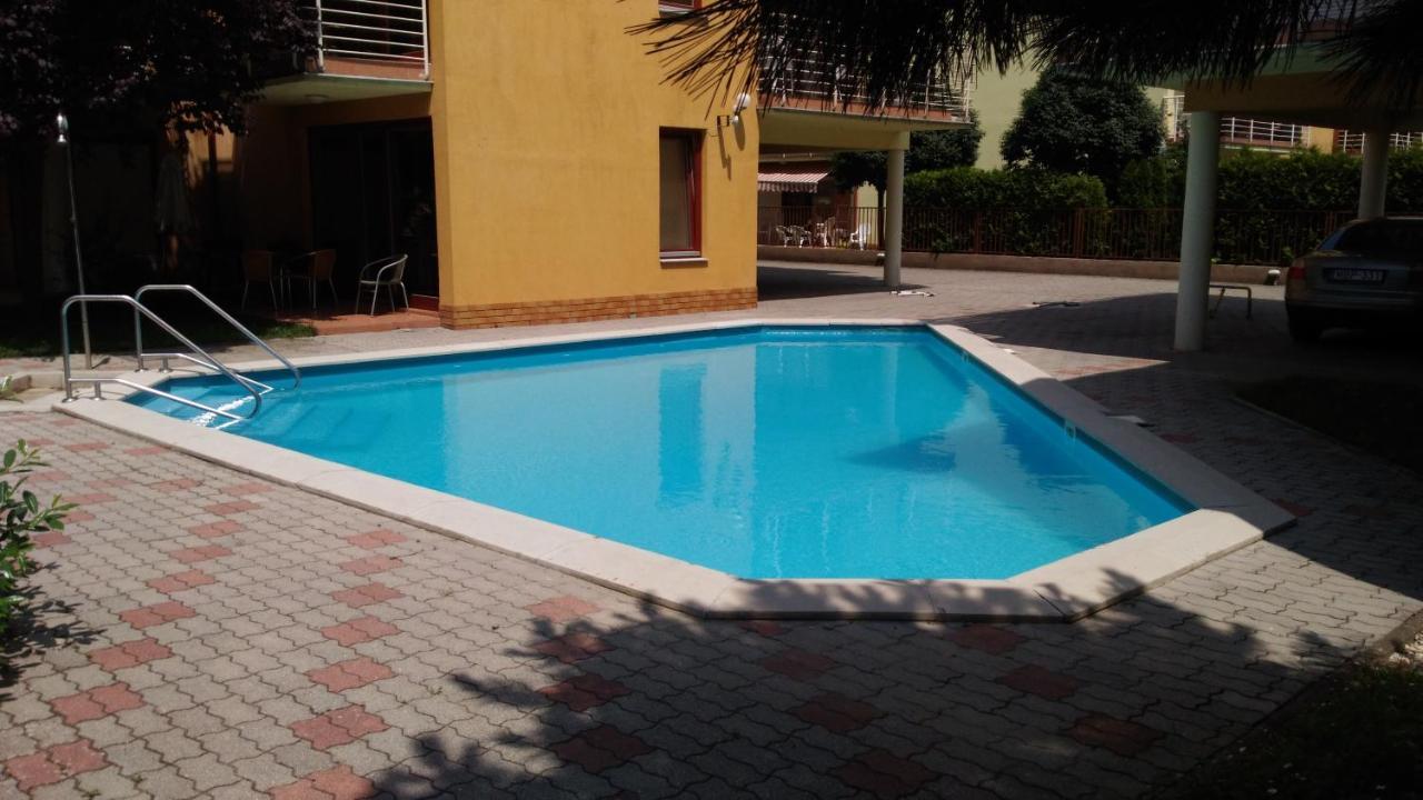 Jenny Apartman Siofok Exterior photo