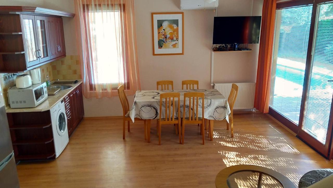 Jenny Apartman Siofok Exterior photo